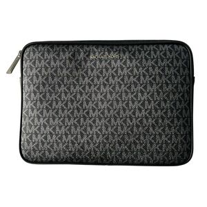 Michael Kors Kali Jet Set Ipad/Tablet Side Zip Padded Storage Case